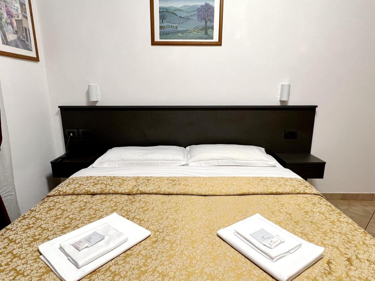 Hotel Domus Termini Rzym Zewnętrze zdjęcie