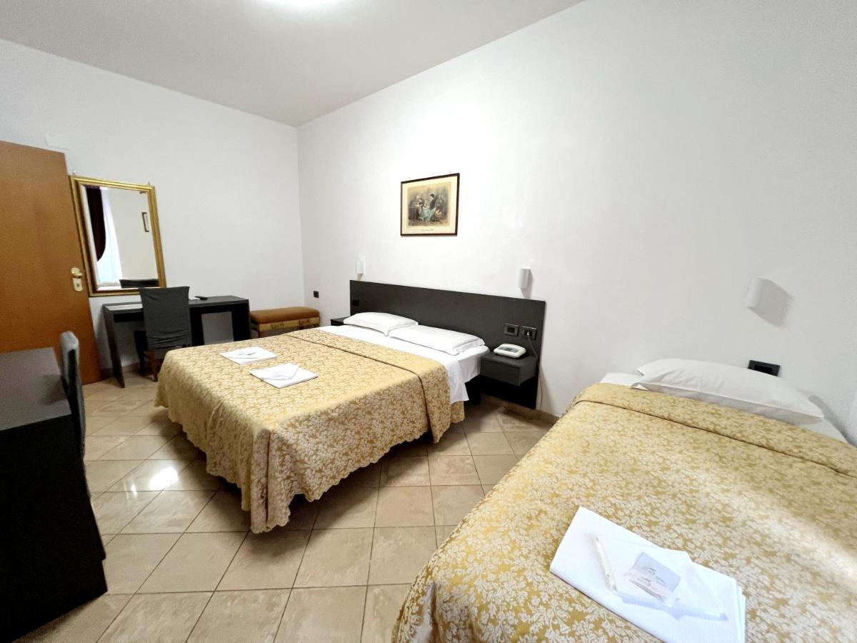 Hotel Domus Termini Rzym Zewnętrze zdjęcie