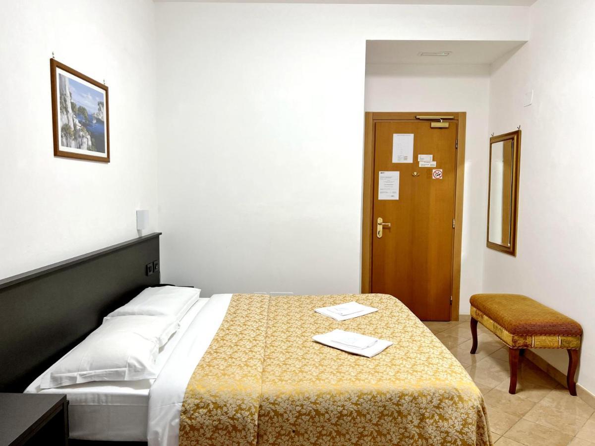 Hotel Domus Termini Rzym Zewnętrze zdjęcie