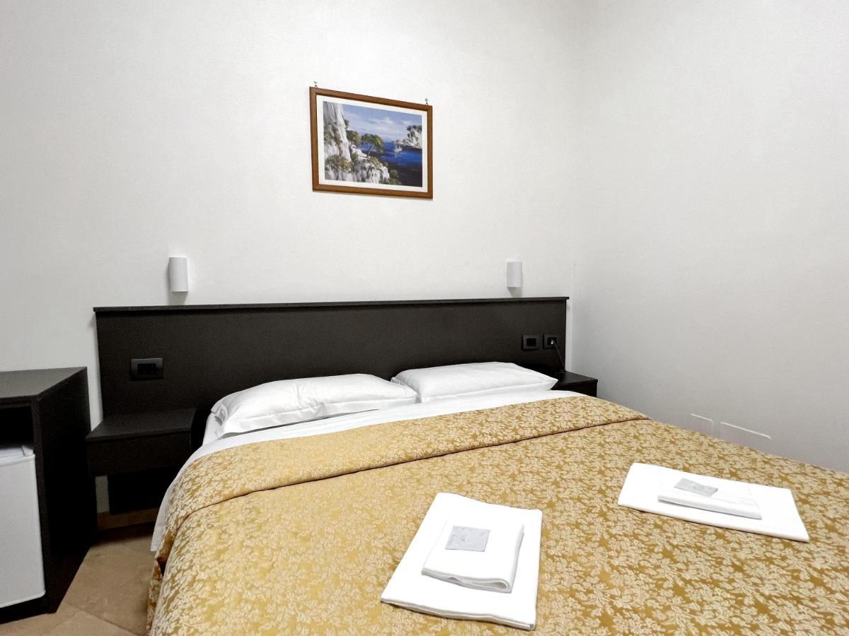 Hotel Domus Termini Rzym Zewnętrze zdjęcie