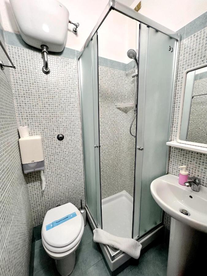 Hotel Domus Termini Rzym Zewnętrze zdjęcie